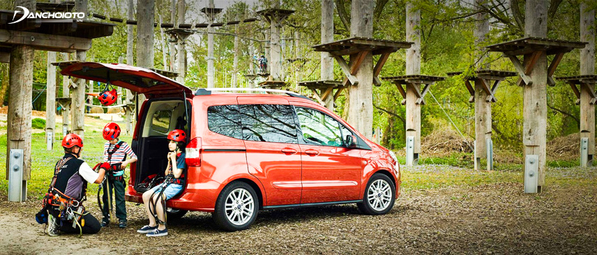 Minivan rất thích hợp cho gia đình có trẻ nhỏ