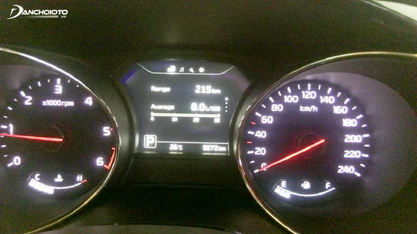Mức tiêu hao nhiên liệu của KIA Sedona chạy dầu thường là 8 lít cho quãng đường 100km