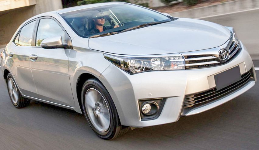 Toyota Corolla Altis 2016 giá bao nhiêu Có gì mới  Danhgiaxe