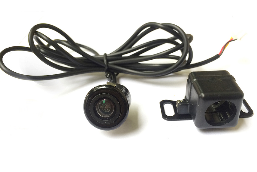Nên mua camera lùi cao cấp có tiêu chuẩn IP66