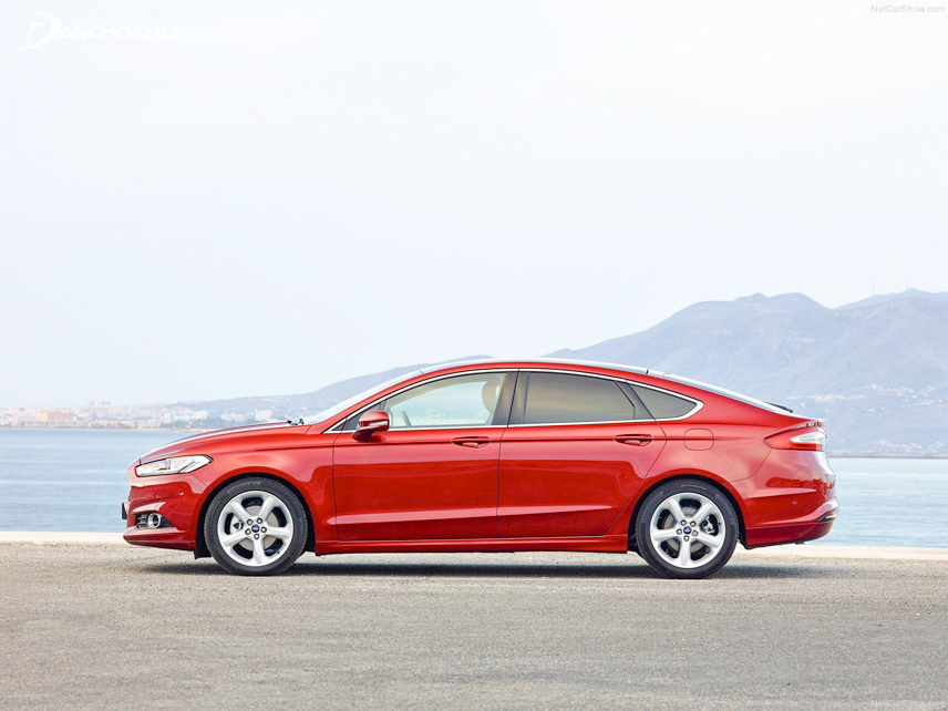 Xe Ford Mondeo 2015