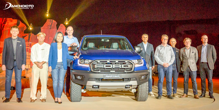 Đội ngũ trung tâm R&D Ford Performance với sản phẩm thiết kế Raptor 2018