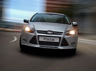 Ford Focus 2013 cũ giá 400 triệu đồng: Đắt hay rẻ?
