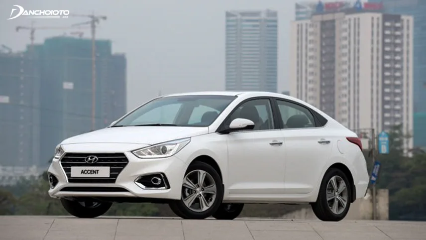 So sánh trang bị Hyundai Accent 2018 bản 14AT thường và đặc biệt