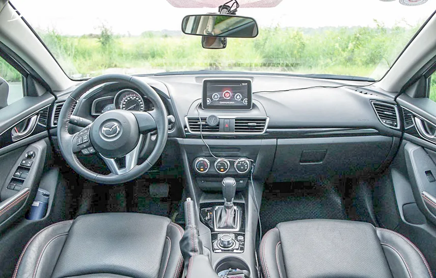 Mazda 6 2016 với không gian nội thất đẹp và nhiều tiện nghi