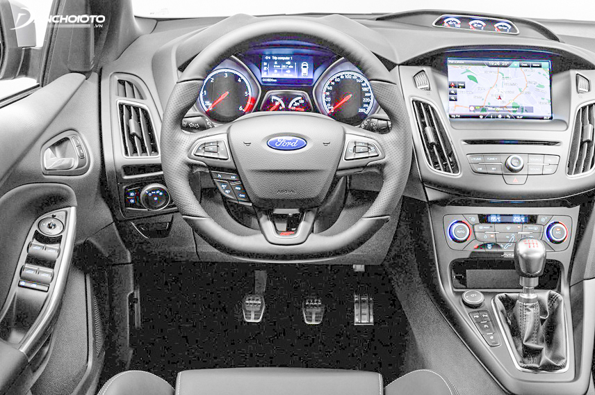 Nội thất Ford Focus 2015 cũ