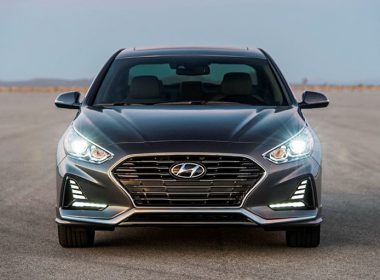 Đánh giá Hyundai Sonata 2018: Thể thao và ấn tượng hơn