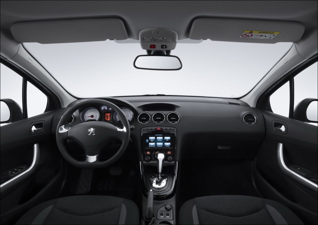 Thiết kế nội thất của Peugeot 408 2018