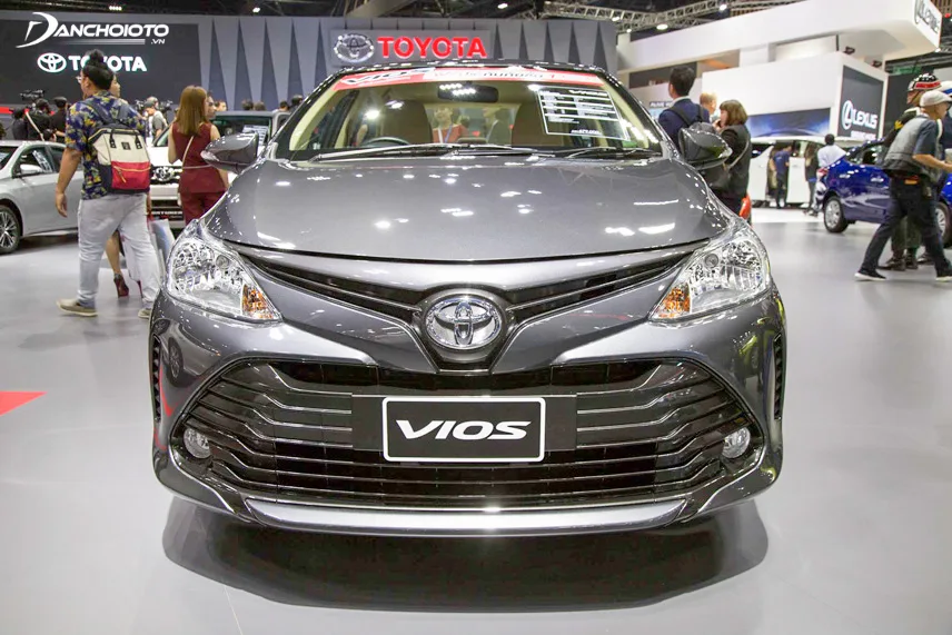 Đánh giá xe Toyota Vios 15 E CVT số tự động vô cấp 2018 mới