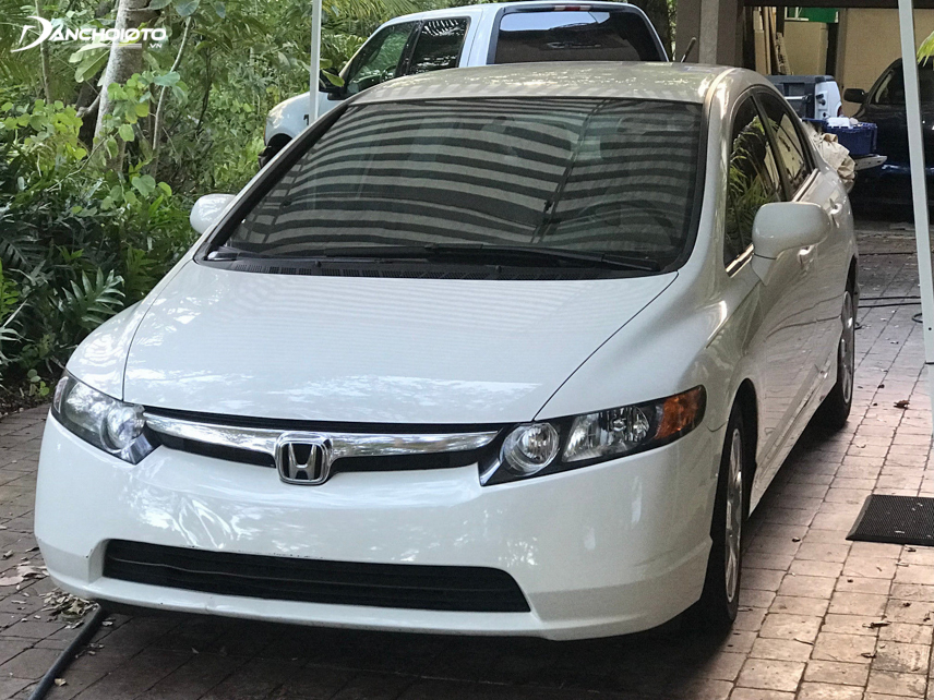 Honda Civic 2007 sở hữu phong cách thiết kế sang trọng, lịch lãm