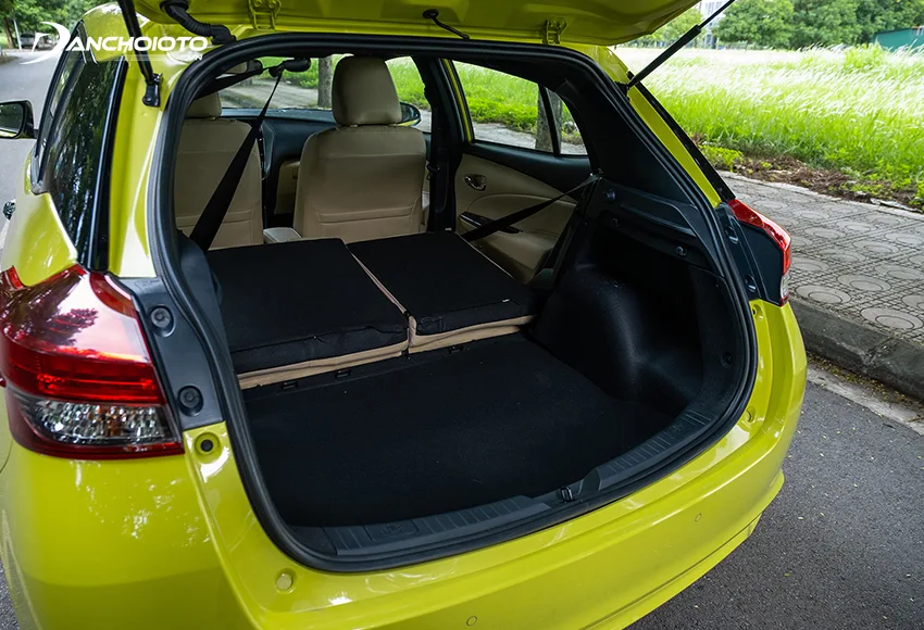 Khoang hành lý Toyota Yaris 2020 - 2021 có dung tích hơn 320 lít