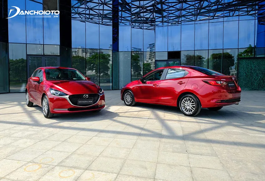 Mazda 2 2020 cũng mang đến 2 sự lựa chọn dòng xe sedan 4 cửa hay Sport hatchback 5 cửa