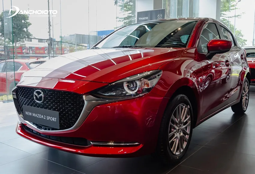 Mazda 2 Sport có giá bán thấp hơn nhưng “thắng thế” hoàn toàn với hàng loạt trang bị cao cấp