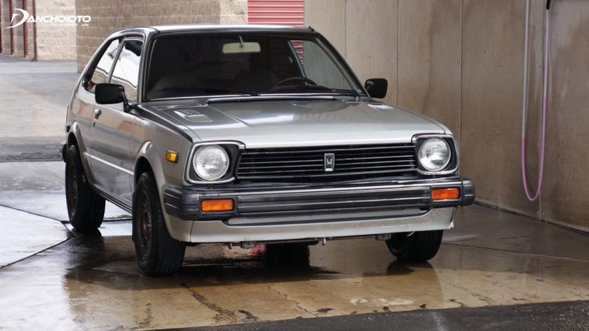 Năm 1980, Honda Civic đạt giải “Chiếc xe nhập khẩu của năm” tại Mỹ