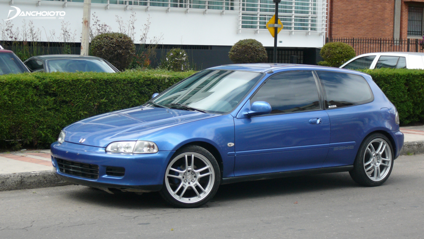 Năm 1995, Honda Civic tiếp tục giành giải “Chiếc xe của năm” tại Nhật Bản