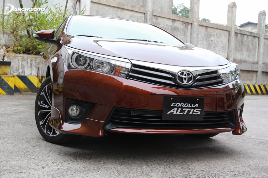 Toyota Corolla Altis 2015 - 2016 đầy hiện đại, sang trọng