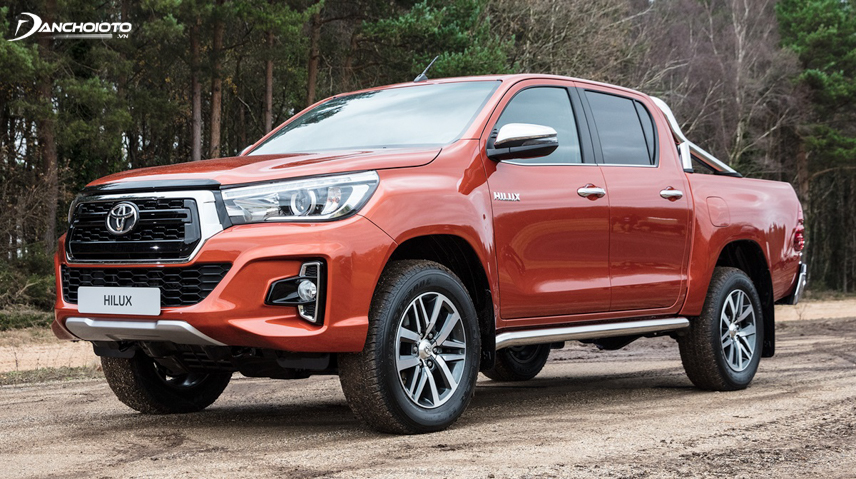 Toyota Hilux facelift 2018 - 2019 có kiểu dáng thay đổi gần như hoàn toàn