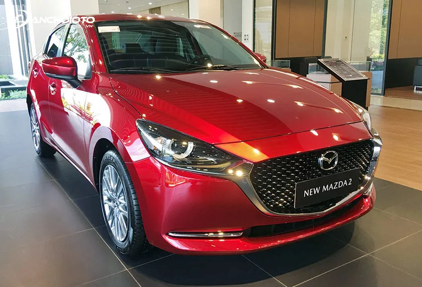 Trong các phiên bản, Mazda 2 2020 Luxury được đánh giá là sự lựa chọn hợp lý