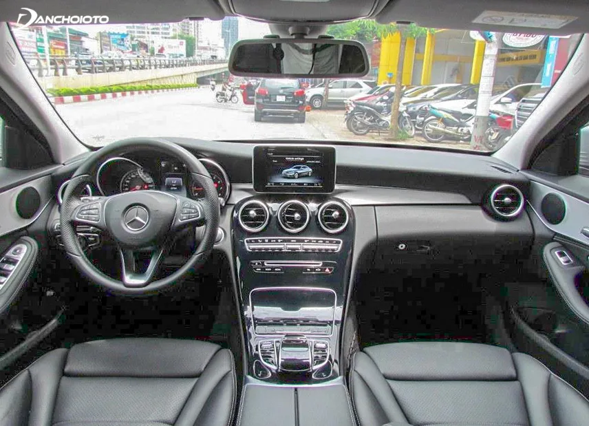 Chi tiết 3 phiên bản Mercedes CClass 2015 sẽ ra mắt tại Việt Nam