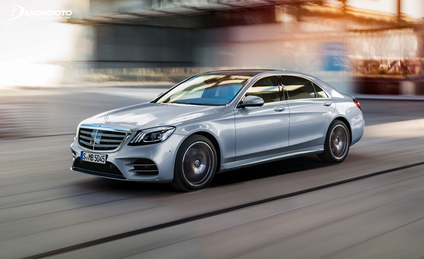 Mercedes-Benz S-Class is equipped with a twin-turbo V6 engine block