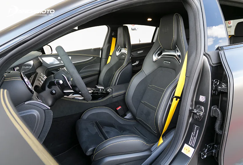 Hệ thống ghế ngồi Mercedes AMG GT 63S