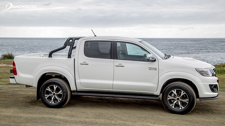 Khả năng vận hành của Toyota Hilux 2015 cũ rất mượt mà và linh hoạt