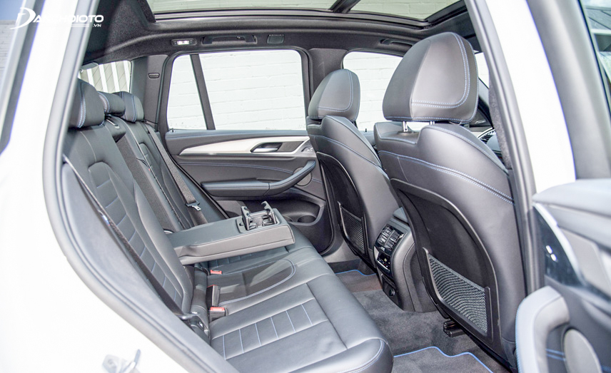 Nội thất BMW X3 2018 ít thay đổi về mặt ngoại hình nhưng chất lượng được hãng nâng lên đáng kể