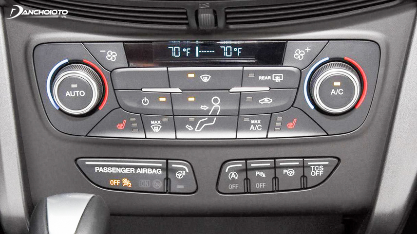 Nút Extra trên ô tô được thiết kế nhằm giúp khách hàng có thể bổ sung các thiết bị điện khác