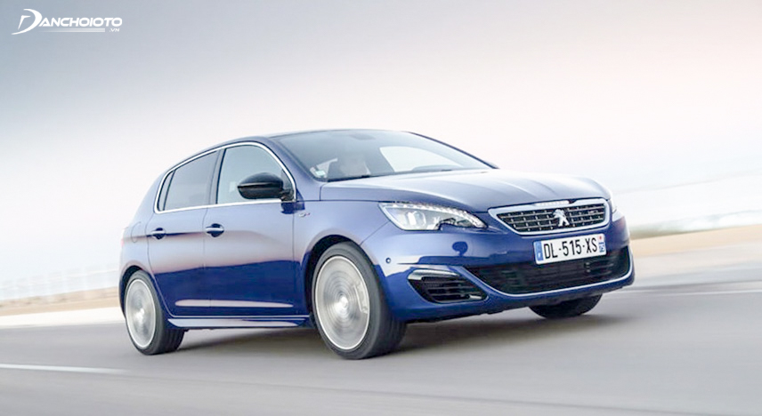 Peugeot 308 đời 2015 đến từ nước Pháp là chiếc xe cũ đầy hấp dẫn