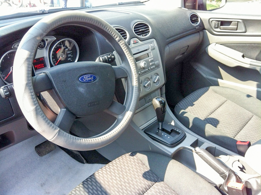 Xe Ford Fiesta 2010 là xe nhập khẩu nguyên chiếc