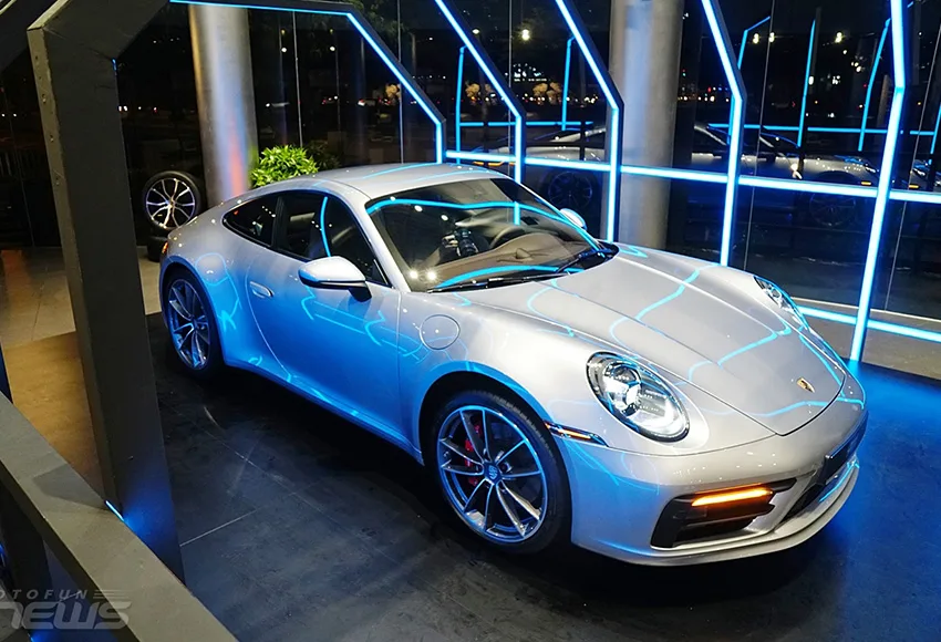 Porsche 911: Giá