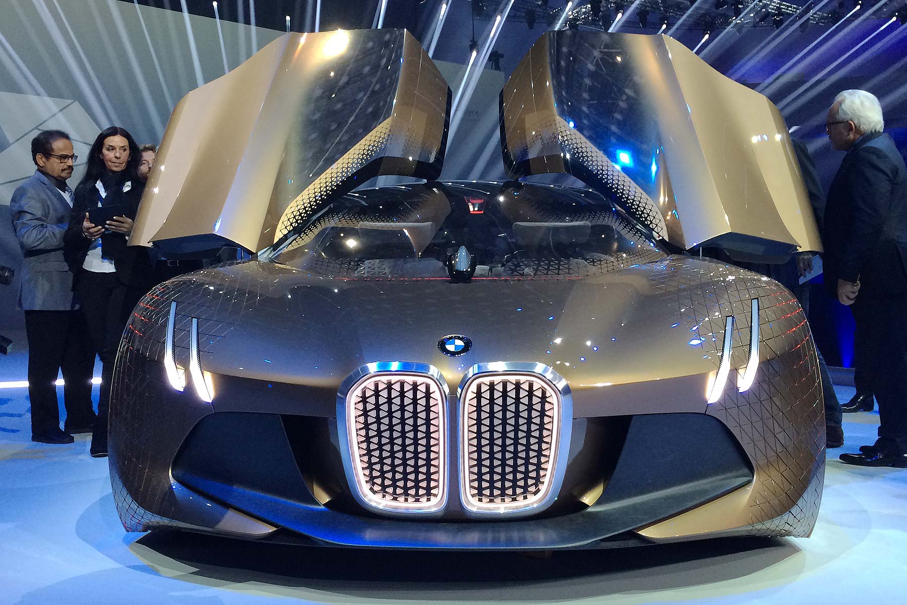 BMW Vision Next 100 Siêu xe biến tham vọng viển vông
