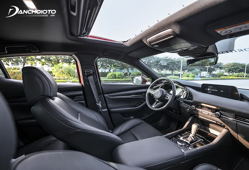Nội thất Mazda 3 2020 có sự “lột xác” đem đến một diện mạo sang trọng và cao cấp hơn
