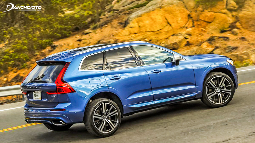 Volvo XC60 is equipped with a range of modern technology