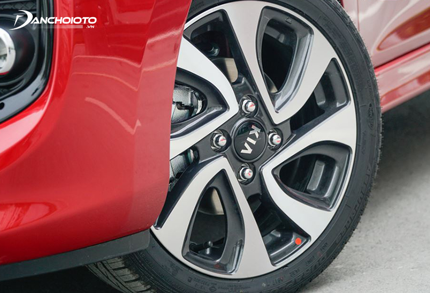Kia Morning Deluxe và Luxury trang bị lazang 15 inch hợp kim nhôm