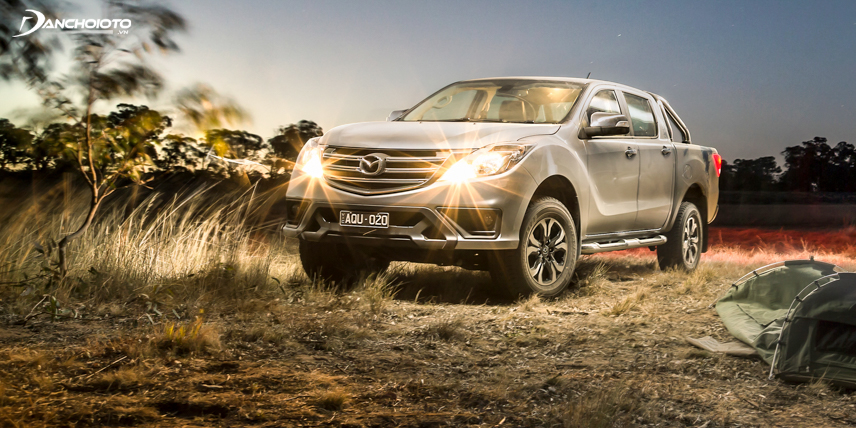 Mazda BT-50-2018 có kích thước lớn hơn Triton 2018