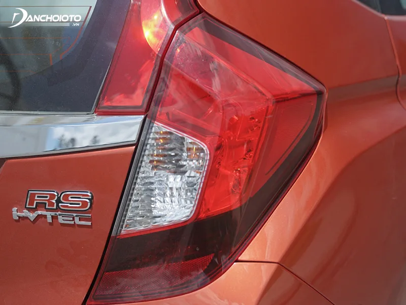 Cả 3 phiên bản Honda Jazz 2023 đều có đèn hậu LED