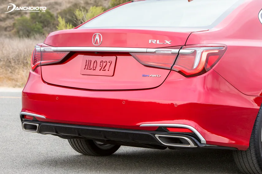 Cụm đèn hậu thiết kế phá cách trên Acura RLX 2018