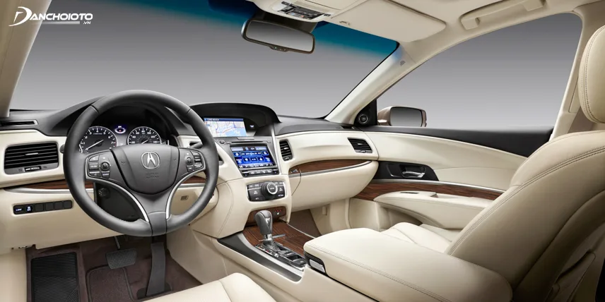 Hệ thống giải trí gồm 2 màn hình cỡ lớn trên Acura RLX 2018