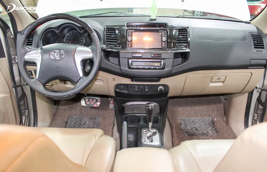 Đánh giá có nên mua Toyota Fortuner 2014 cũ không