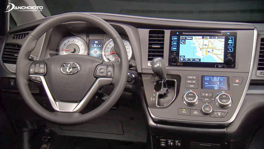 Đánh giá xe Toyota Sienna 2015 cũ Lựa chọn tiện nghi giá mềm