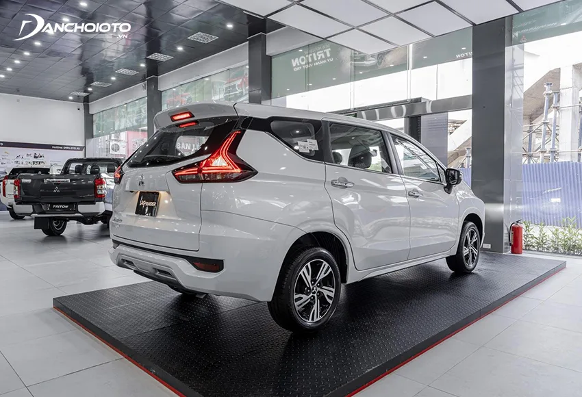 Đèn hậu Mitsubishi Xpander 2020 có 2 dải LED đẹp mắt