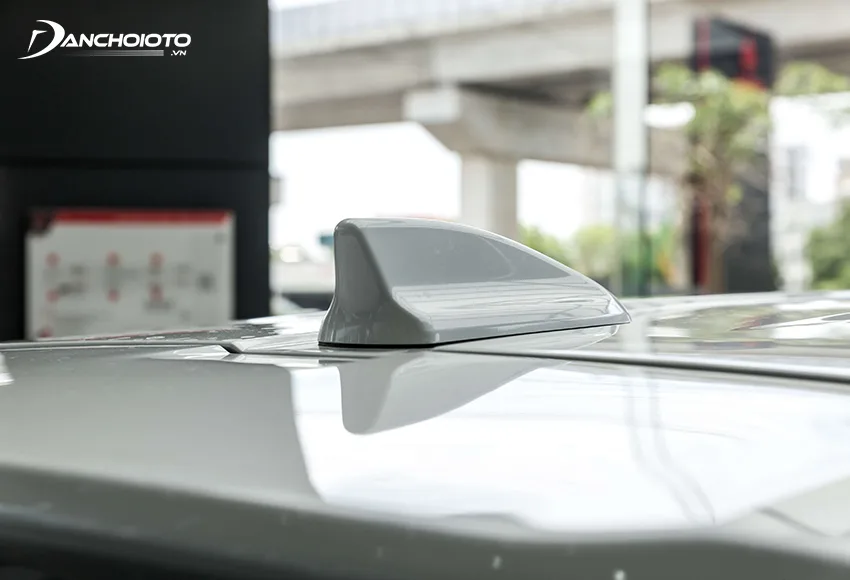 Mitsubishi Xpander 2020 được trang bị ăng tên vây cá mập hiện đại hơn