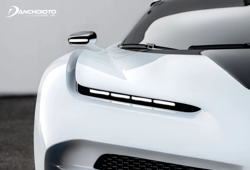 Bugatti Centodieci có cặp đèn pha mắt híp hút hồn
