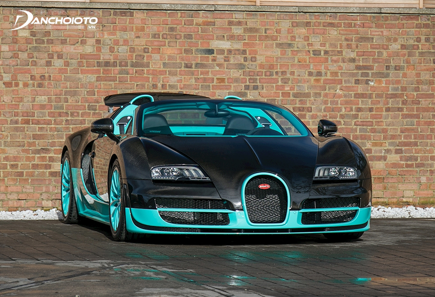 Bugatti Veyron 16.4 Grand Sport Vitesse được đánh giá là phiên bản hàng đầu của Veyron Super Sport