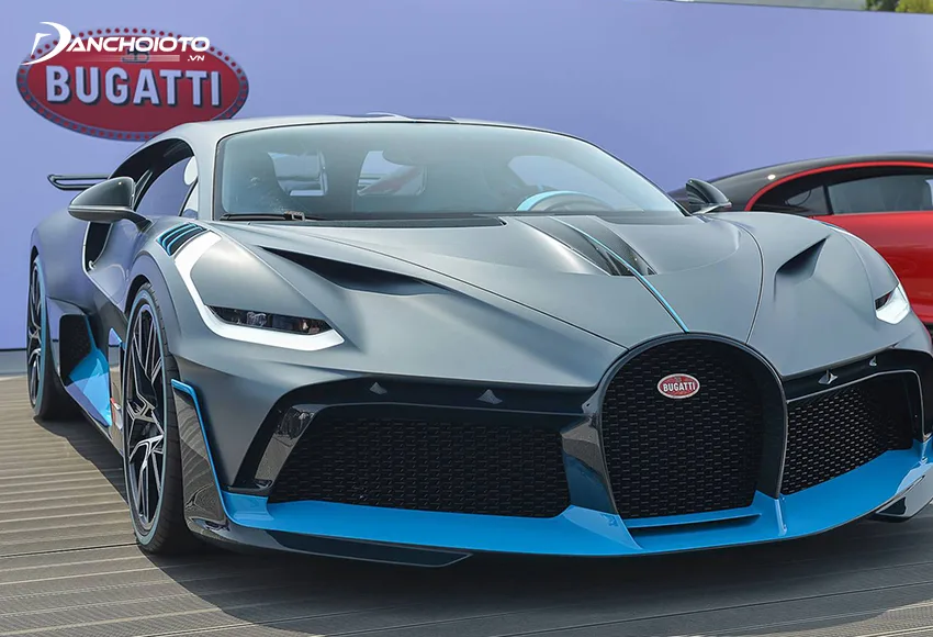 Đầu xe Bugatti Divo đẹp mê hoặc với cụm hút gió mở rộng
