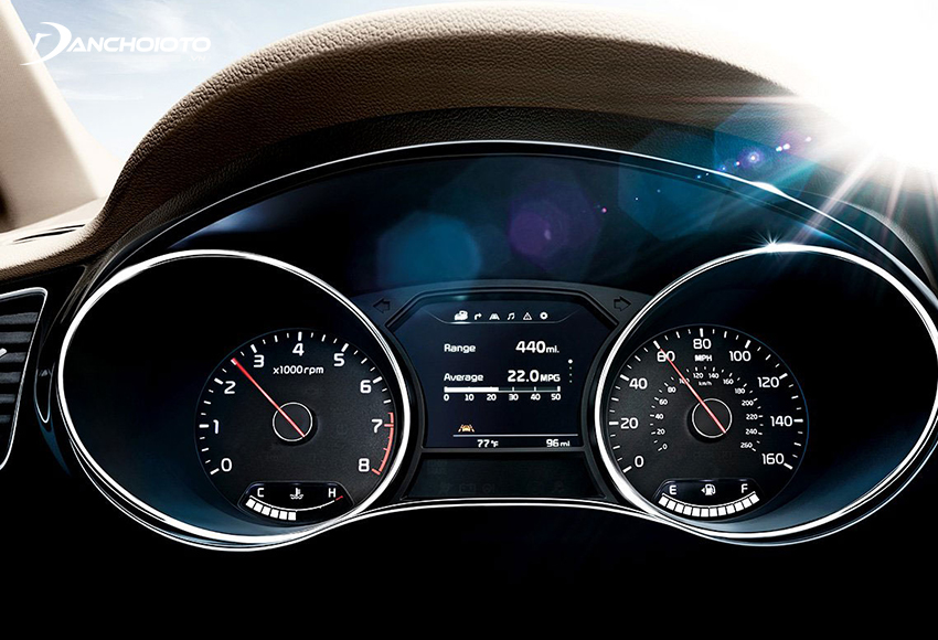 Kia Sedona 2020 có màn hình hiển thị đa thông tin
