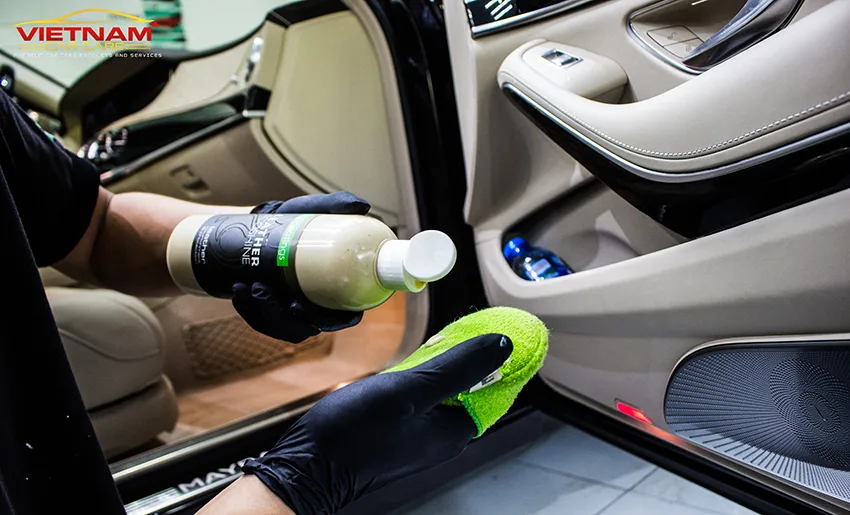 Nên ưu tiên chọn những nơi cung cấp dịch vụ vệ sinh nội thất ô tô chuyên nghiệp