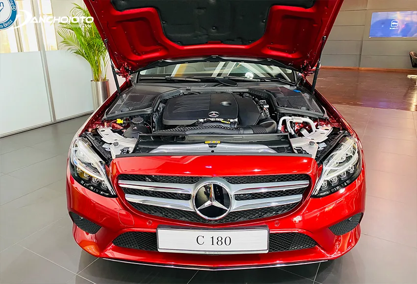 Mercedes-Benz C180 2022 được trang bị khối động cơ I4, 1.5L mới