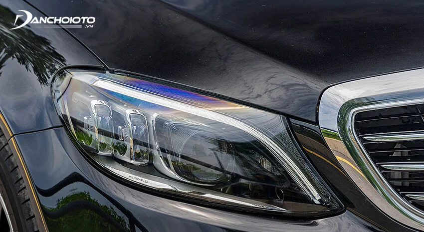 Mercedes C200 Exclusive 2020 được trang bị hệ thống đèn thích ứng Multi-Beam LED